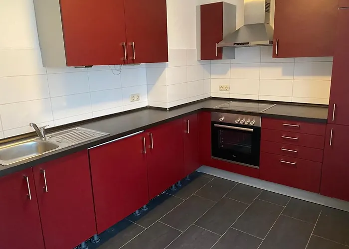 Zentrale 2-Zimmer Wohnung In Altstadt & Bahnhofsnaehe